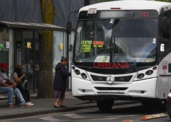 VIRALIZAN A NIÑO MANEJANDO UNIDAD DEL TRANSPORTE PÚBLICO EN DURANGO