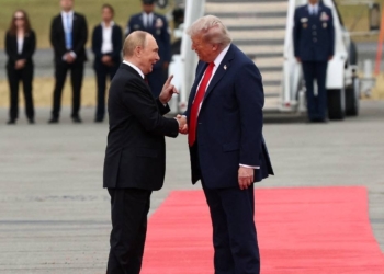 TRUMP Y PUTIN LLEGAN A ALASKA PARA CUMBRE SOBRE UCRANIA
