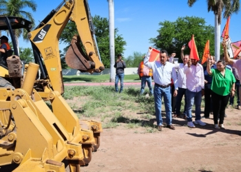 PONE EN MARCHA JAVIER LAMARQUE OBRA DE PAVIMENTACIÓN, RECARPETEO Y ALUMBRADO PÚBLICO EN SAN JUAN CAPISTRANO