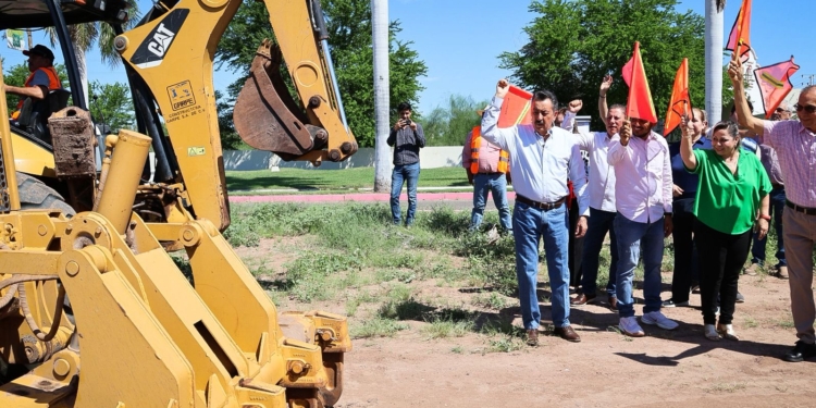 PONE EN MARCHA JAVIER LAMARQUE OBRA DE PAVIMENTACIÓN, RECARPETEO Y ALUMBRADO PÚBLICO EN SAN JUAN CAPISTRANO