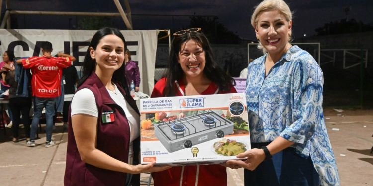 MUJERES Y FAMILIAS CAJEMENSES PARTICIPARON EN LA FERIA DE SERVICIOS DE LA MUJER