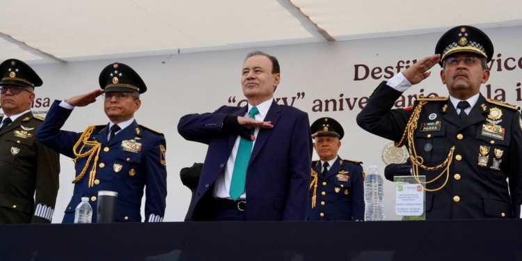 CONMEMORA GOBERNADOR DURAZO EL 215 ANIVERSARIO DE LA INDEPENDENCIA DE MÉXICO CON DESFILE CÍVICO-MILITAR