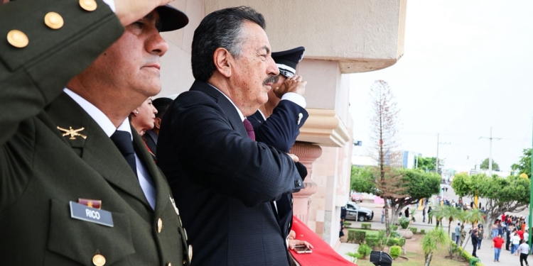 PRESIDE JAVIER LAMARQUE DESFILE CONMEMORATIVO AL 215 ANIVERSARIO DE LA LUCHA DE INDEPENDENCIA