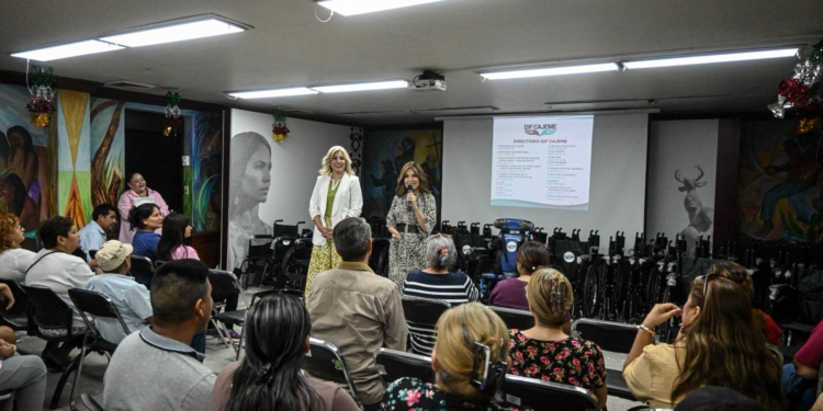 DIF CAJEME FORTALECE INCLUSIÓN CON ENTREGA DE SILLAS DE RUEDAS