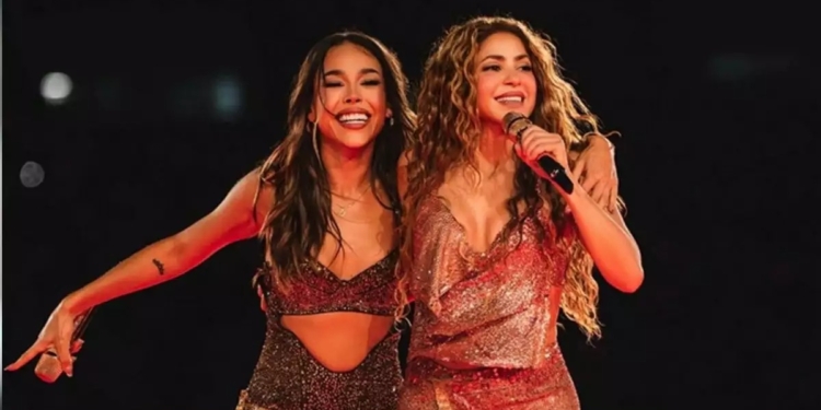 SHAKIRA CIERRA CON BROCHE DE ORO EN CDMX JUNTO A DANNA PAOLA