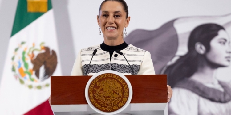 SE BUSCARÁ INSTALAR PANTALLAS EN PLAZAS PÚBLICAS PARA VER PARTIDOS DEL MUNDIAL 2026: SHEINBAUM