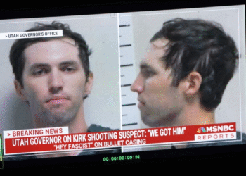 DIFUNDEN LA PRIMERA IMAGEN POLICIAL DEL PRESUNTO ASESINO DE CHARLIE KIRK