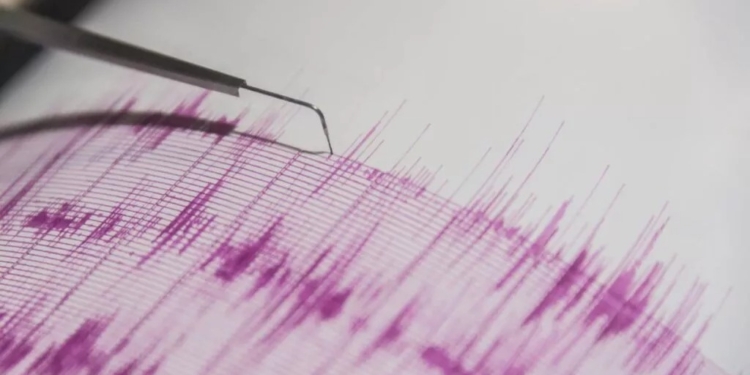 TERREMOTO DE MAGNITUD 6.9 SACUDE FILIPINAS; DEJA AL MENOS 31 PERSONAS MUERTAS
