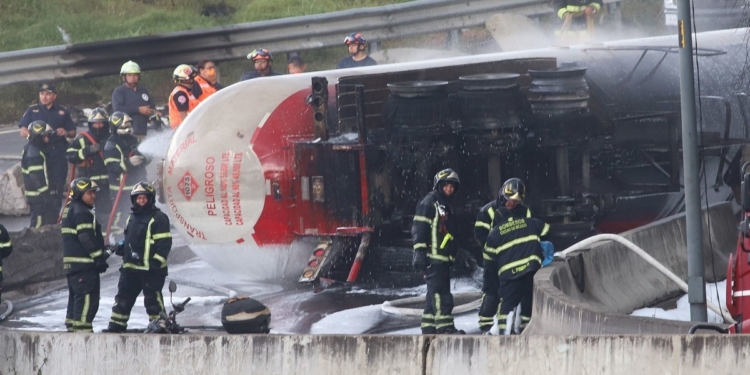 SUBE A 6 EL NÚMERO DE MUERTOS POR EXPLOSIÓN DE PIPA DE GAS LP EN IZTAPALAPA