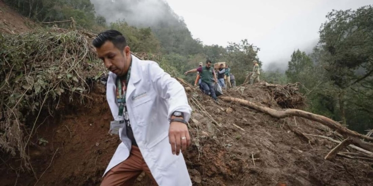 SUBE A 80 EL NÚMERO DE PERSONAS FALLECIDAS POR LLUVIAS E INUNDACIONES EN 5 ESTADOS; HAY 18 PERSONAS NO LOCALIZADAS