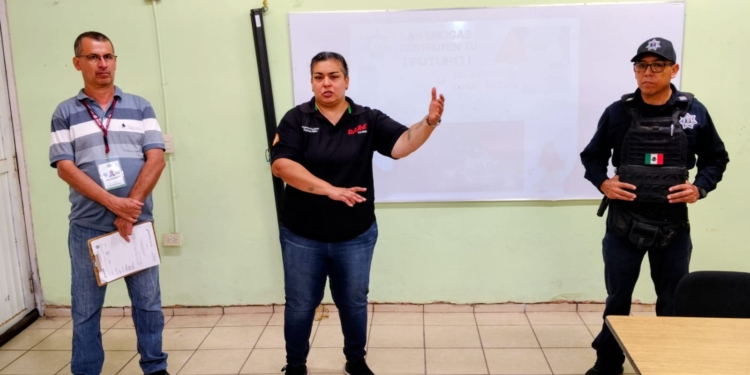 PROGRAMAS PREVENTIVOS DE LA SSPM IMPARTE PLÁTICA PREVENTIVA A PADRES DE FAMILIA