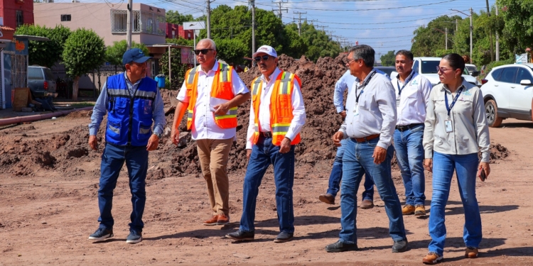 AVANZA ATENCIÓN A PROBLEMAS DE MAYOR MAGNITUD EN RED DE ALCANTARILLADO Y AGUA POTABLE EN EL MUNICIPIO