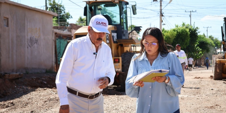 INSPECCIONA ALCALDE JAVIER LAMARQUE AVANCES EN OBRAS DE PAVIMENTACIÓN E INFRAESTRUCTURA EN CIUDAD OBREGÓN