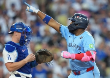 BLUE JAYS DAN REVÉS A DODGERS EN LOS ÁNGELES E IGUALAN LA SERIE MUNDIAL 2025