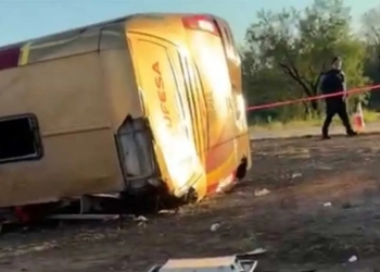 FATAL VOLCADURA EN SONORA DEJA SEIS MUERTOS Y UNA DECENA DE LESIONADOS