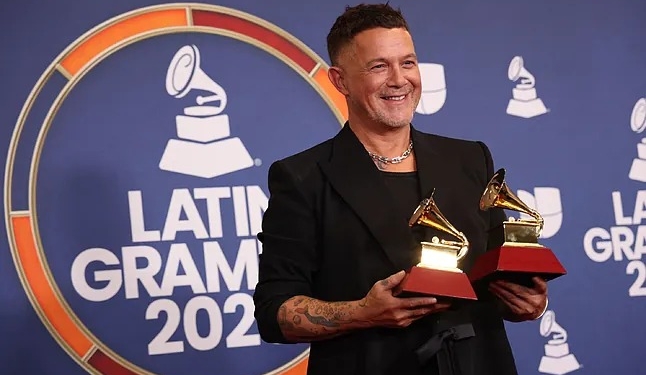 BAD BUNNY, ALEJANDRO SANZ Y KAROL G, LOS MÁS GALARDONADOS EN LOS LATIN GRAMMY 2025