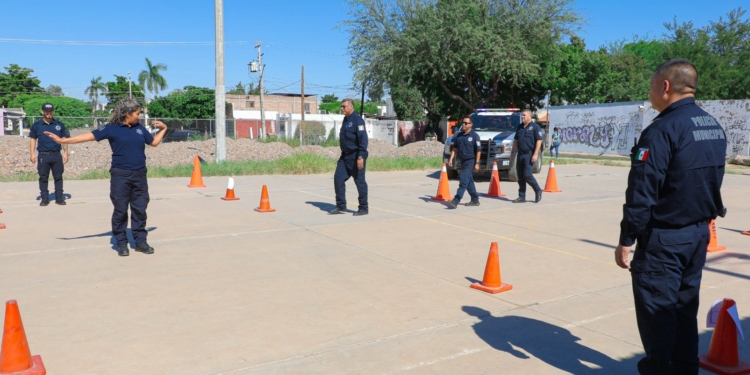 CAPACITAN A ELEMENTOS DE TRÁNSITO Y POLICÍA PREVENTIVA SOBRE CONTROL VIAL Y APLICACIÓN DEL ARTÍCULO 195 DE LA LEY DE TRÁNSITO