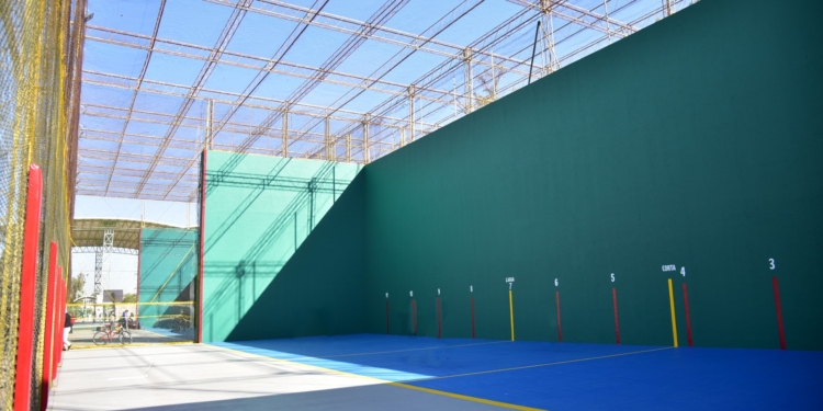 ENTREGA LAMARQUE CANCHA REHABILITADA DE FRONTÓN EN EL DEPORTIVO ÁLVARO OBREGÓN