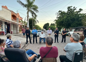 REALIZAN REUNIÓN DEL PROGRAMA POLICÍA COMUNITARIO CON VECINAS Y VECINOS DE LA COLONIA MORELOS
