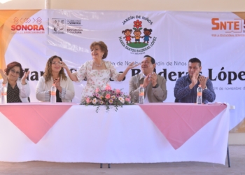 DEVELAN PLACA Y ASIGNAN NOMBRE AL JARDÍN DE NIÑOS «MARÍA SANTOS BALDERAS LÓPEZ» EN LA COLONIA ESPERANZA TIZNADO