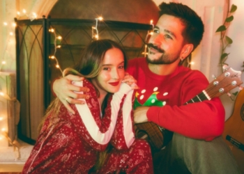 CAMILO, FONSECA Y VICTORIA JUSTICE INAUGURAN LA TEMPORADA DE CANCIONES NAVIDEÑAS