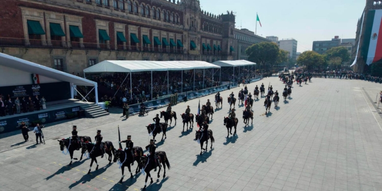 ASÍ SE VIVIÓ EL DESFILE POR EL 115 ANIVERSARIO DE LA REVOLUCIÓN MEXICANA