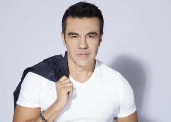 ADRIÁN URIBE ES HOSPITALIZADO Y OPERADO DE EMERGENCIA