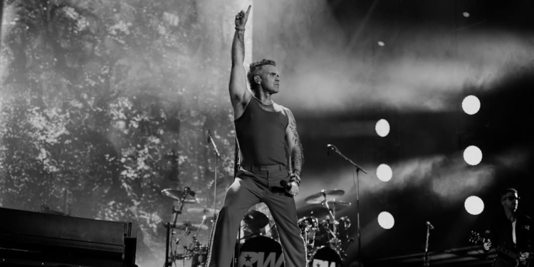 ROBBIE WILLIAMS ALERTA SOBRE DETERIORO DE SU VISTA TRAS RECURRIR A INYECCIONES PARA BAJAR DE PESO