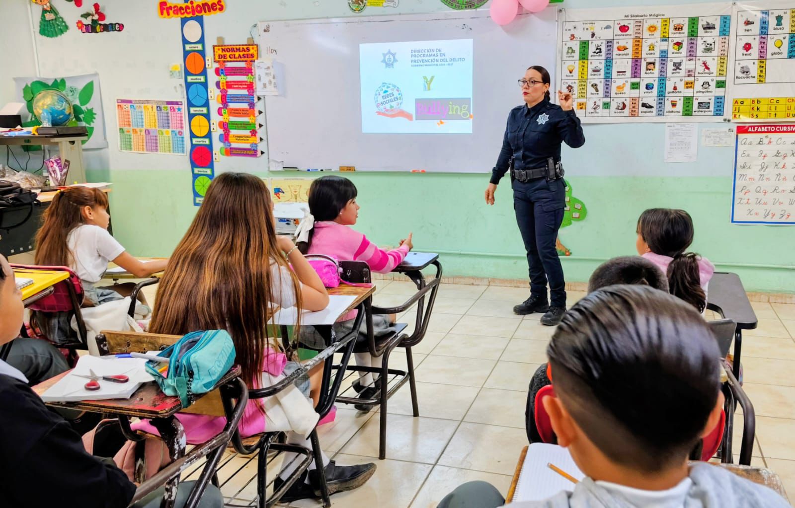 IMPARTEN PROGRAMAS PREVENTIVOS PLÁTICA SOBRE REDES SOCIALES Y BULLYING
