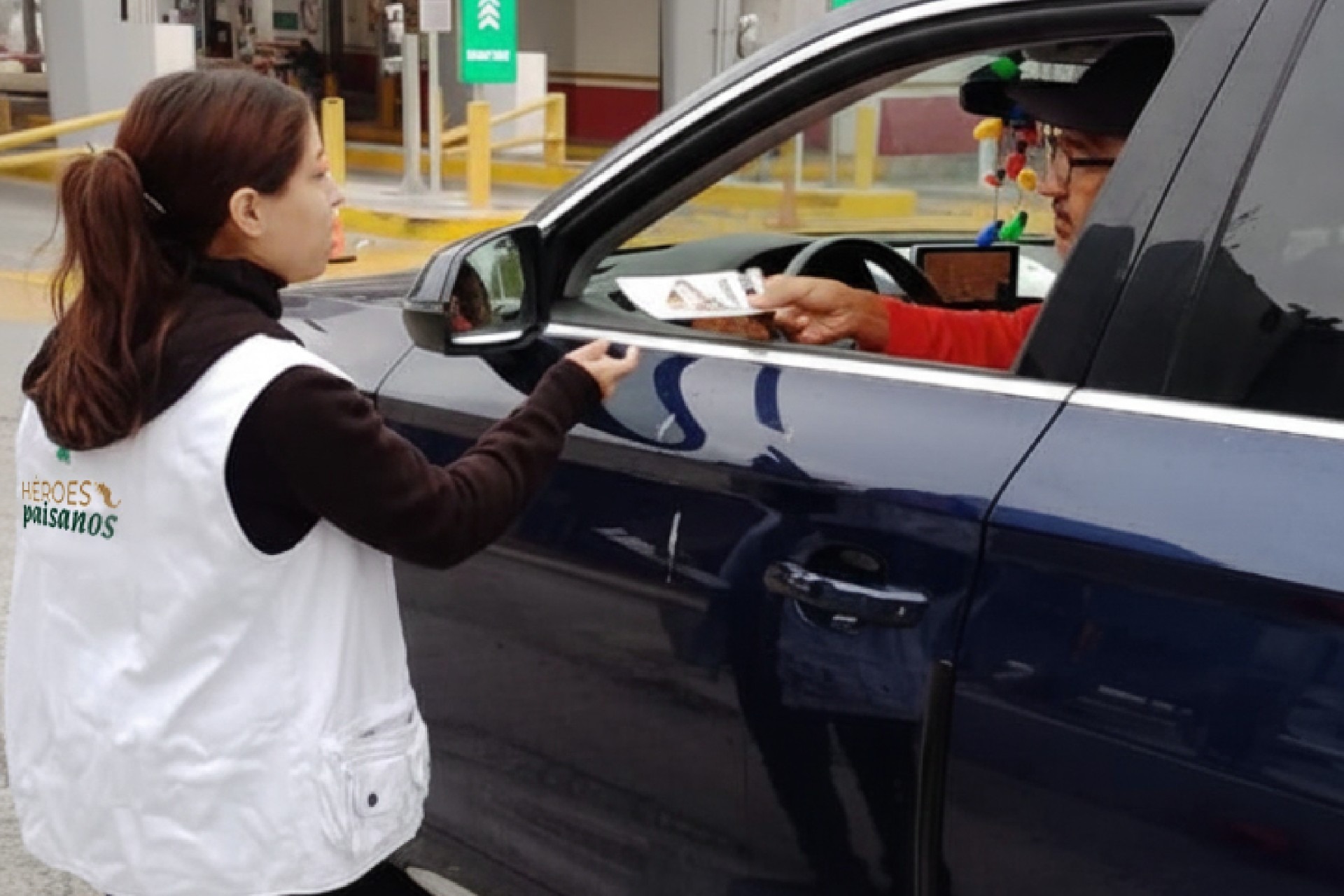 INM PONE A DISPOSICIÓN DE PAISANOS LÍNEAS TELEFÓNICAS PARA DENUNCIAR EXTORSIÓN, ABUSO DE AUTORIDAD Y MALTRATO