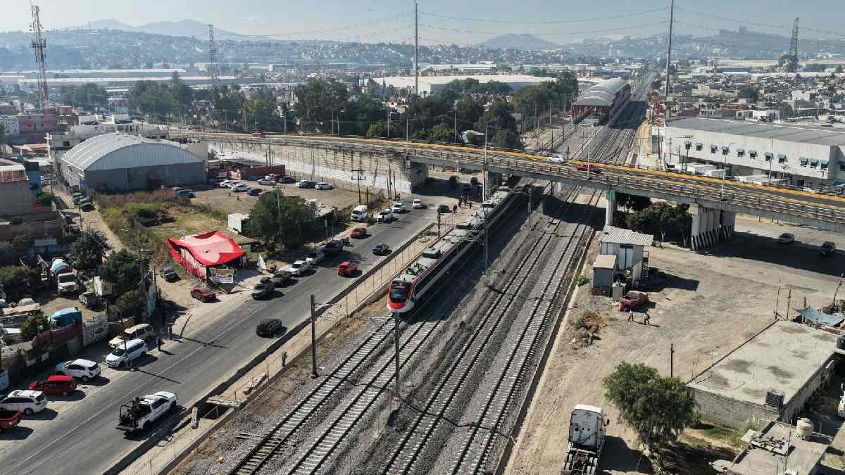 MÉXICO FIRMA CONTRATO MILLONARIO PARA COMPRAR TRENES DE PASAJEROS; RECORRERÍAN ESTÁS RUTAS