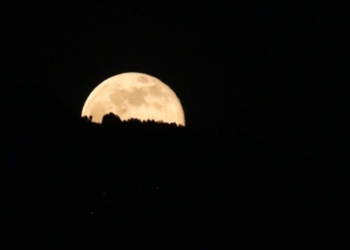 SUPERLUNA, MERCURIO Y LLUVIA DE METEORITOS: LOS FENÓMENOS ASTRONÓMICOS VISIBLES DE DICIEMBRE 2025
