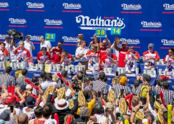 SMITHFIELD ADQUIERE LA ICÓNICA MARCA DE ‘HOT DOGS’ NATHAN’S POR 450 MILLONES DE DÓLARES