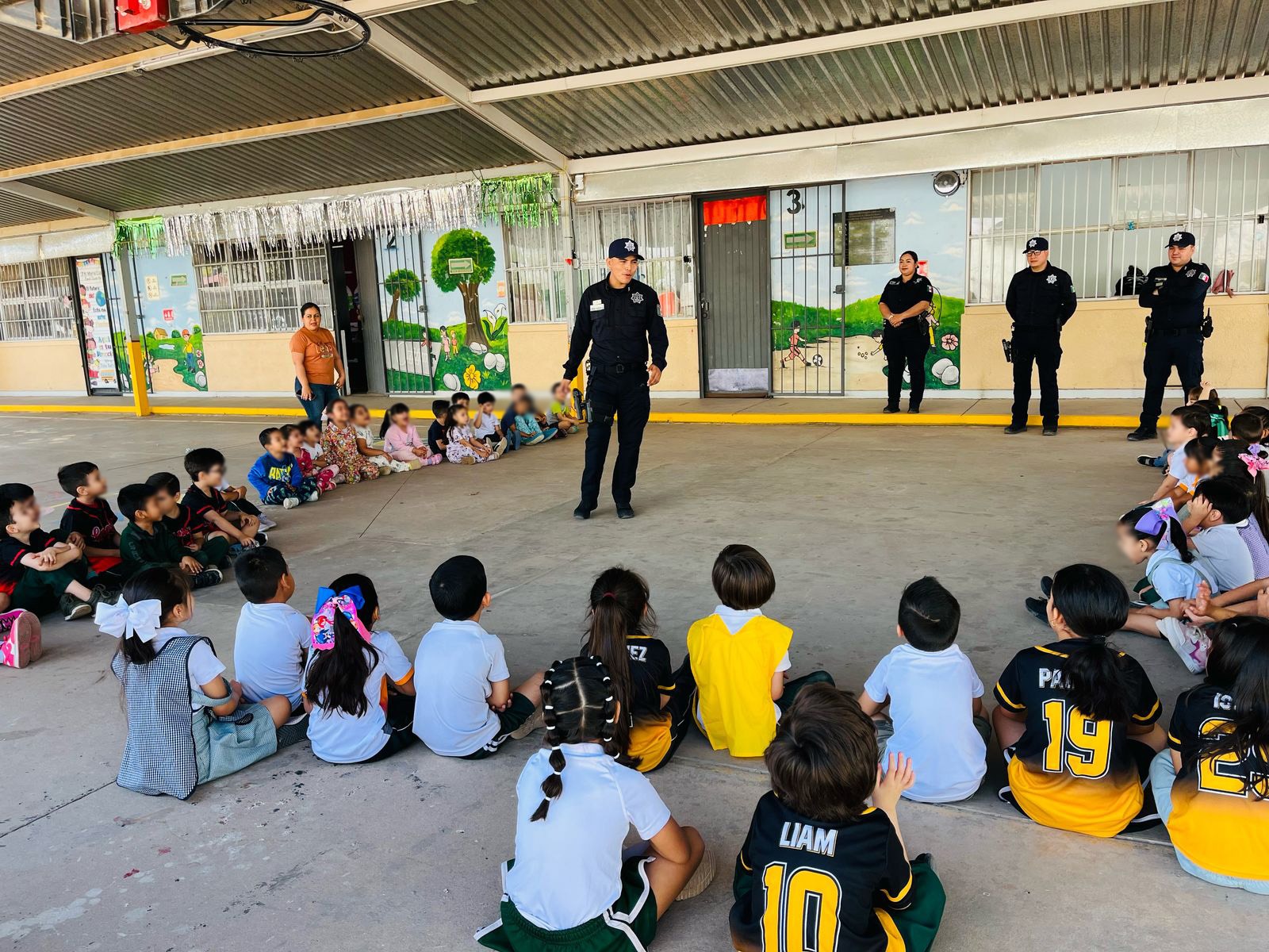 MÁS DE 45 MIL NIÑAS Y NIÑOS SE UNEN AL PROGRAMA ‘PROMOTORES POR LA PAZ’ DE LA POLICÍA ESTATAL DURANTE 2025