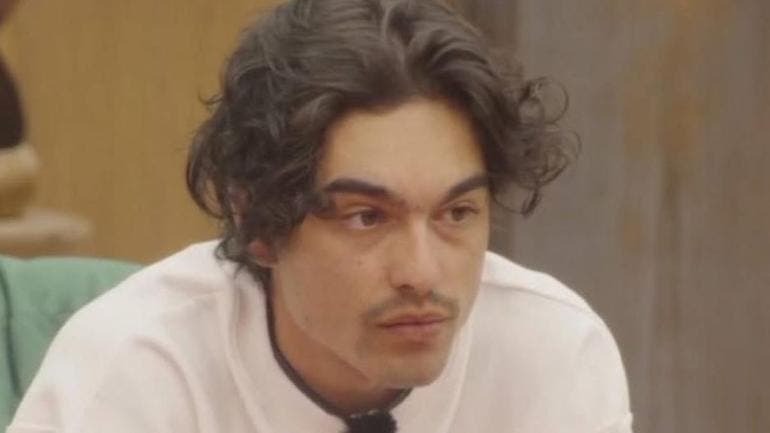 TUNDEN EN REDES A SERGIO MAYER MORI POR BAJA ASISTENCIA EN SU CONCIERTO