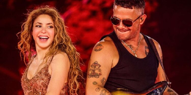ALEJANDRO SANZ DEDICA EMOTIVO MENSAJE A SHAKIRA Y LA LLAMA SU “PLANETA FAVORITO” EN SU CUMPLEAÑOS 49