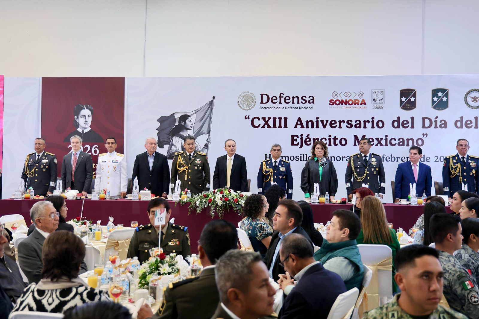 RECONOCE GOBERNADOR DURAZO LEALTAD Y COMPROMISO DEL EJÉRCITO MÉXICO AL ENCABEZAR 113 ANIVERSARIO