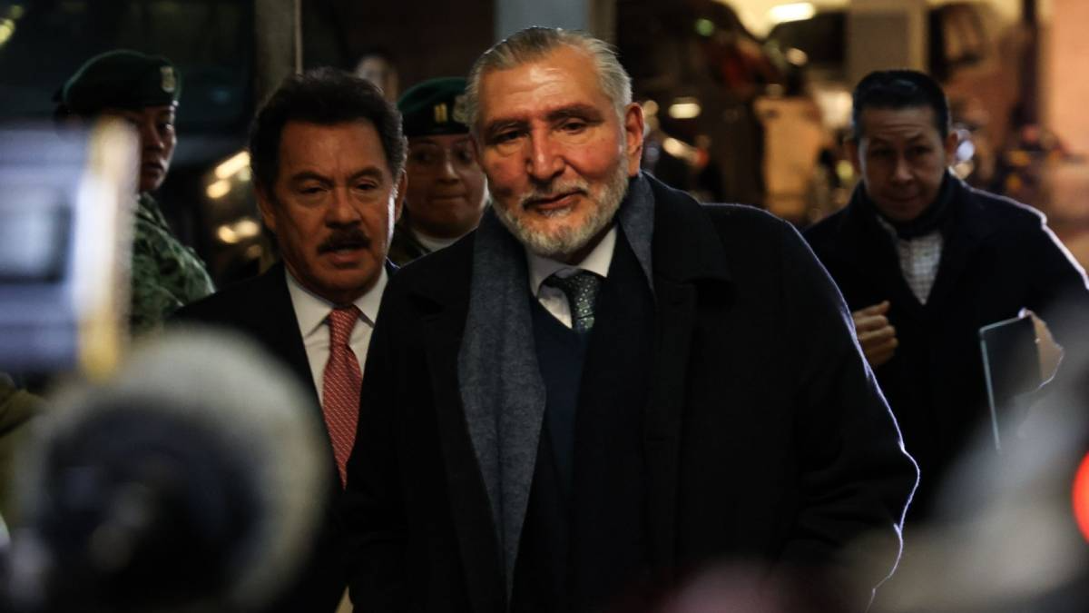 ADÁN AUGUSTO DEJARÁ LA COORDINACIÓN DE MORENA EN EL SENADO