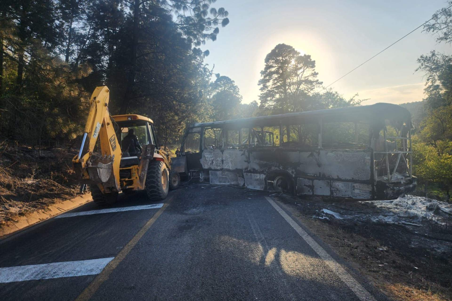 ALCALDE DE TAPALPA RELATA JORNADA DE PÁNICO TRAS OPERATIVO CONTRA EL ‘MENCHO’; SIGUE ACTIVO EL CÓDIGO ROJO