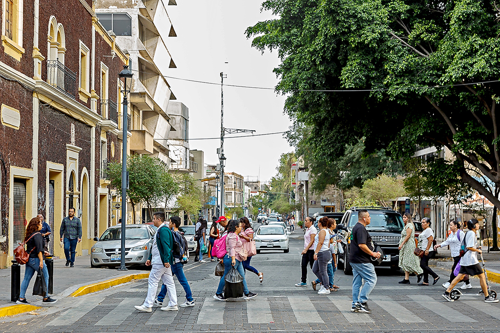 JALISCO INTENTA REGRESAR A LA NORMALIDAD A UNA SEMANA DEL OPERATIVO CONTRA “EL MENCHO”