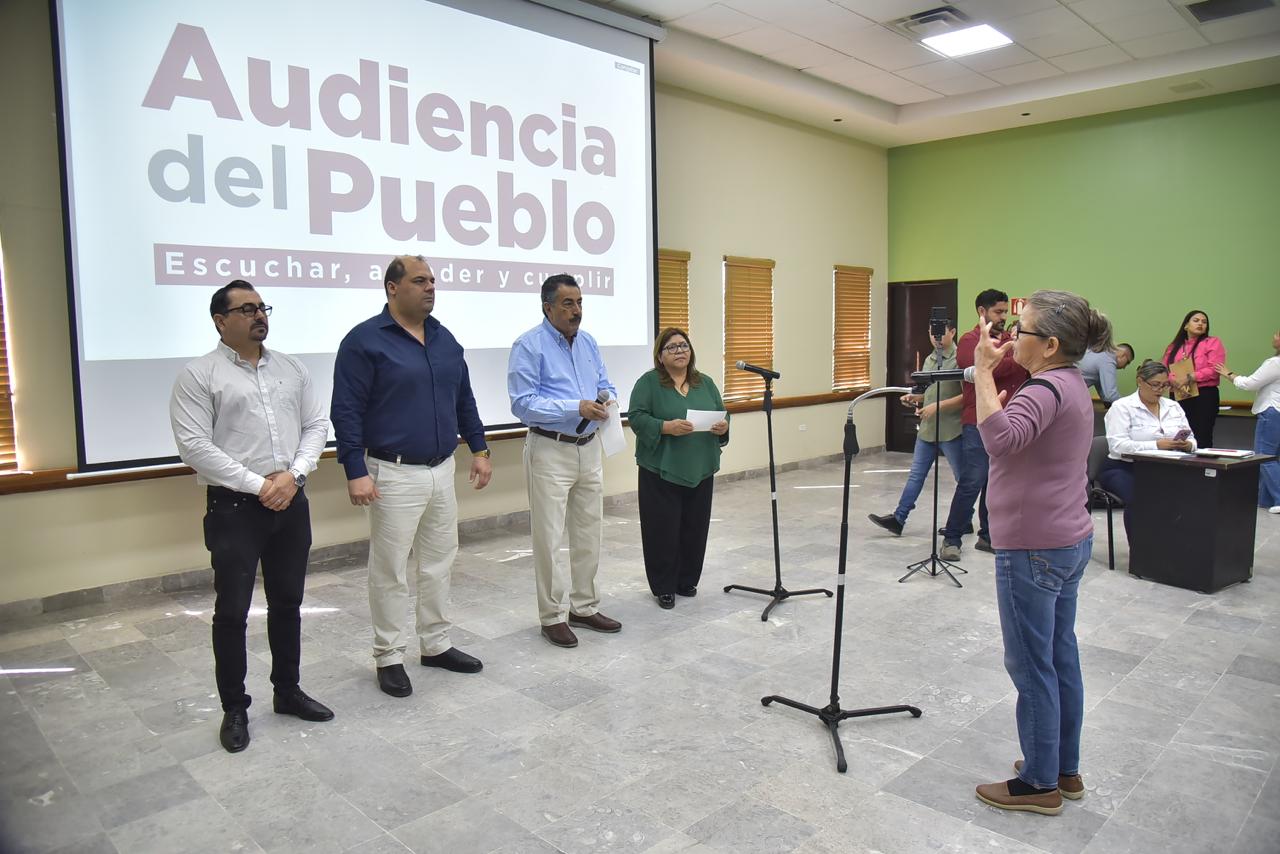 ATIENDE LAMARQUE DE FRENTE A LA CIUDADANÍA Y DA RESPUESTA INMEDIATA A SUS NECESIDADES
