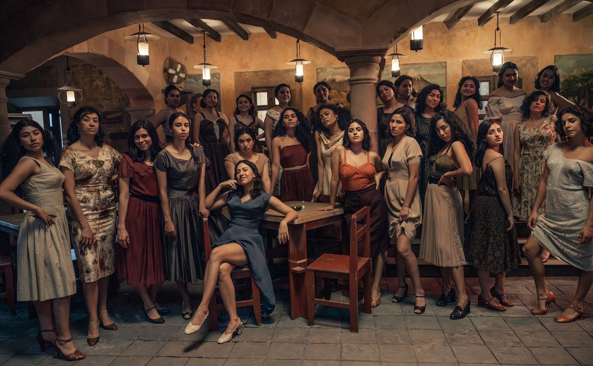 NETFLIX DESTACA EN PREMIOS PLATINO, ¿CUÁLES SON SUS PRODUCCIONES NOMINADAS?