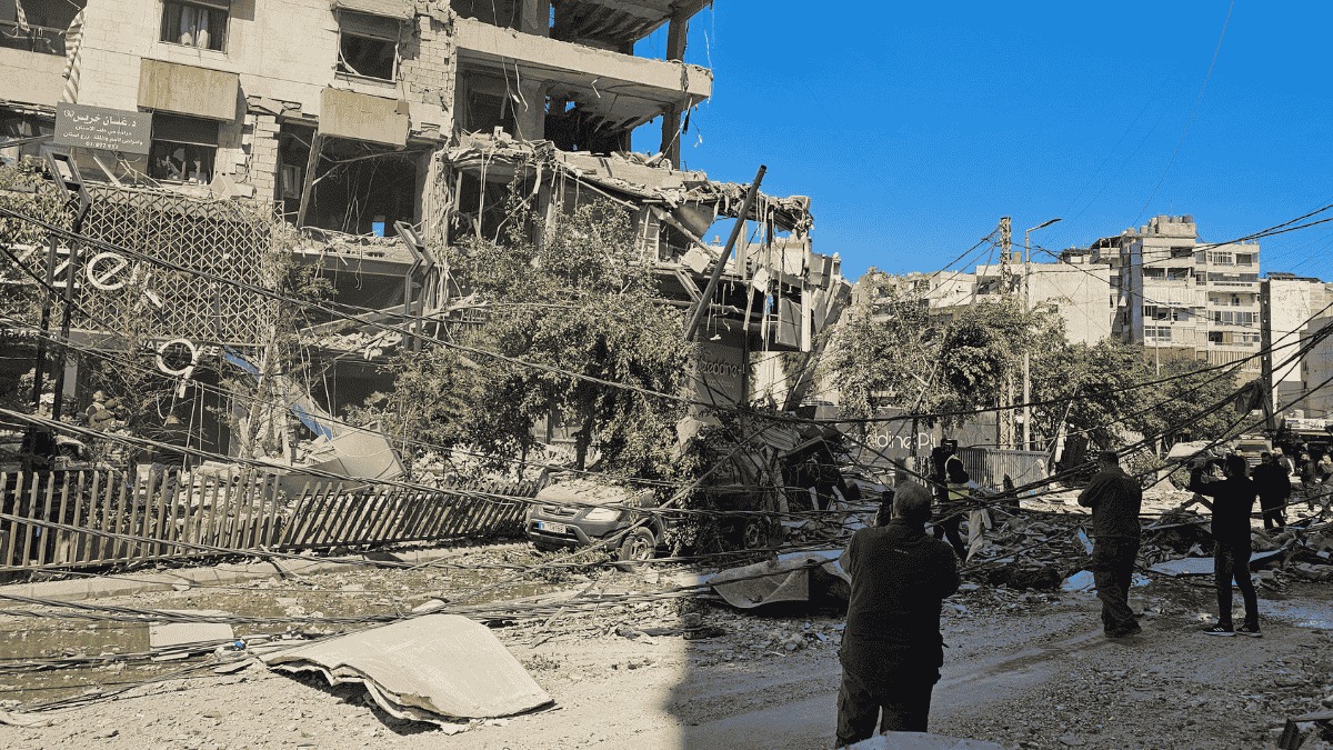 IRÁN CONFIRMA AL MENOS 555 MUERTOS Y 131 CIUDADES AFECTADAS TRAS ATAQUE DE ISRAEL Y EE.UU.