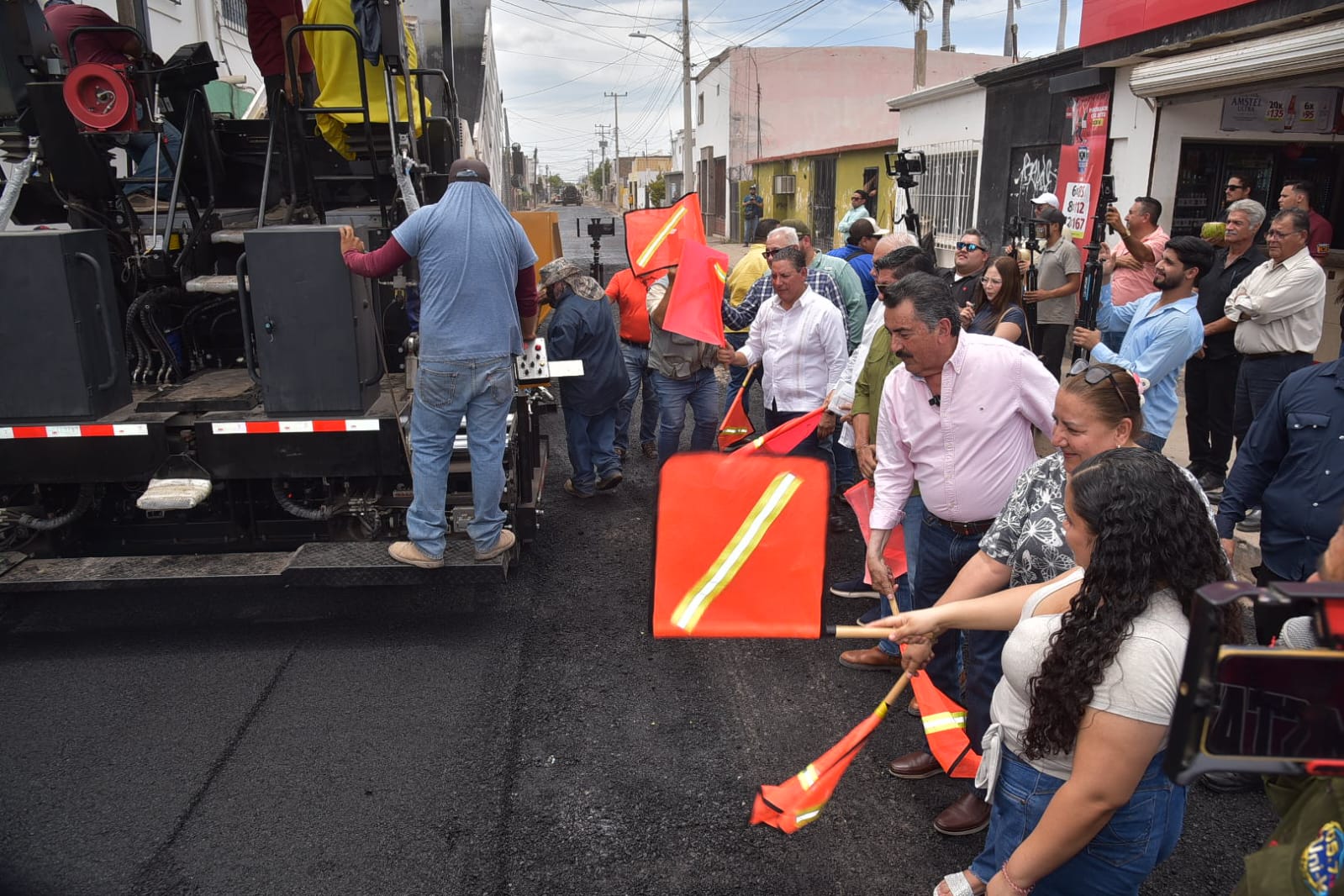 AVANZA PROGRAMA INTENSIVO DE REHABILITACIÓN DE PAVIMENTO EN CAJEME