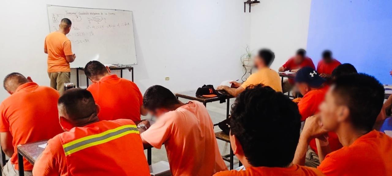 CERESOS DE SONORA INCLUYEN LA EDUCACIÓN EN LOS PROCESOS DE REINSERCIÓN SOCIAL