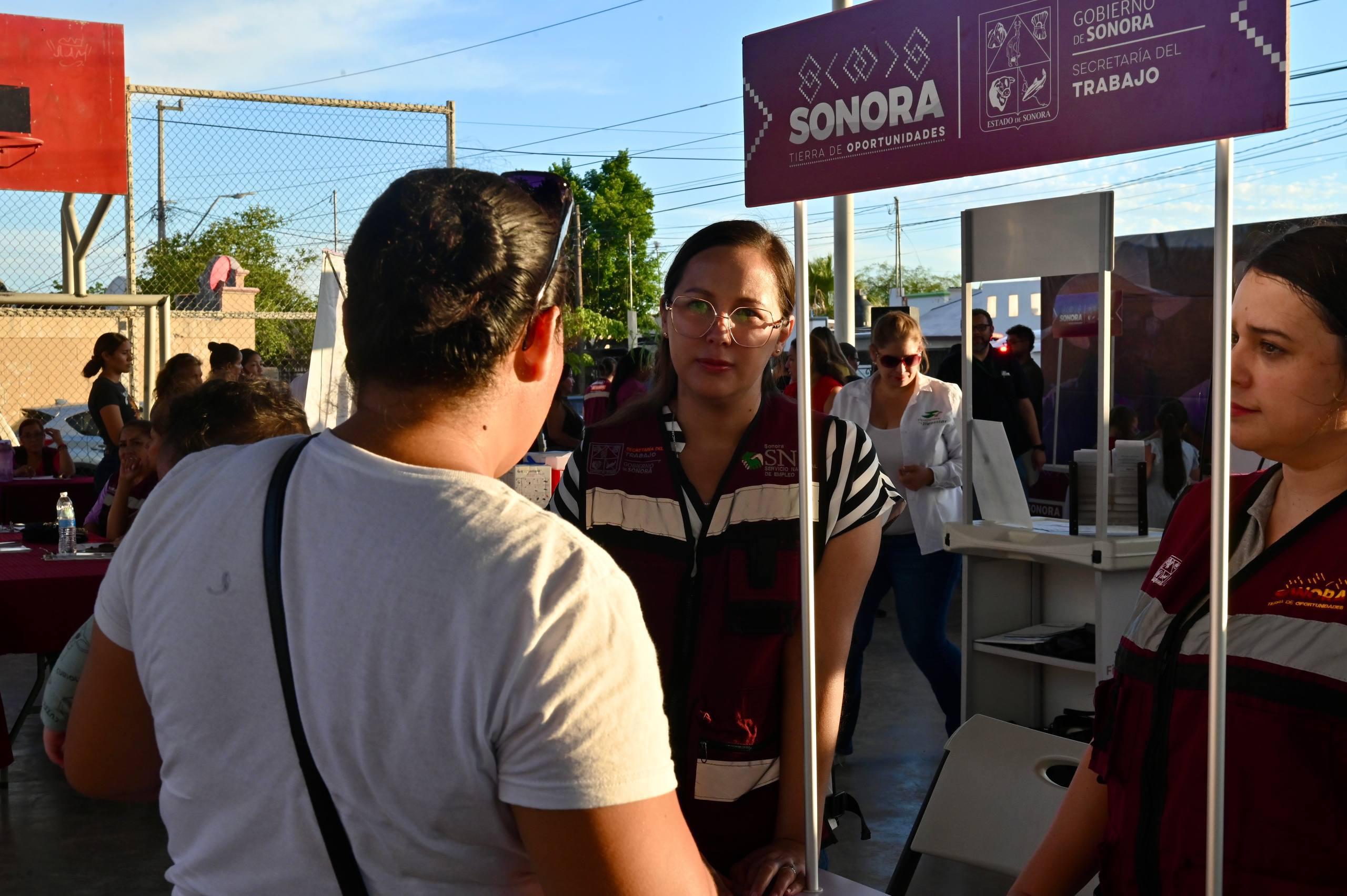 GOBIERNO DE SONORA BRINDA ORIENTACIÓN LABORAL EN FERIA DE SERVICIOS ‘SONORA ATIENDE’