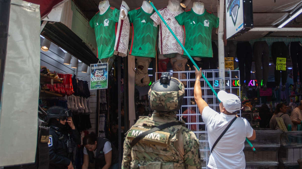 MÉXICO FORTALECE VIGILANCIA ADUANERA POR PIRATERÍA RUMBO AL MUNDIAL 2026