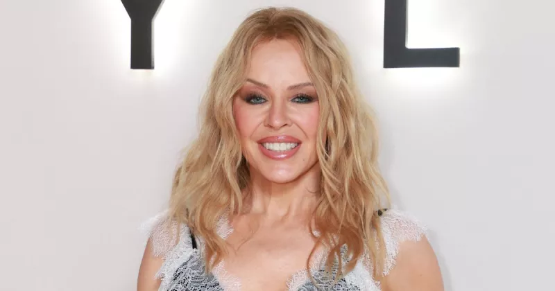 KYLIE MINOGUE REVELA QUE MANTUVO EN SECRETO SU SEGUNDO DIAGNÓSTICO DE CÁNCER