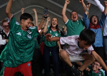 SHEINBAUM FESTEJA VICTORIA DE LA SELECCIÓN MEXICANA EN EL MUNDIAL DESDE FAN FEST GALEANA