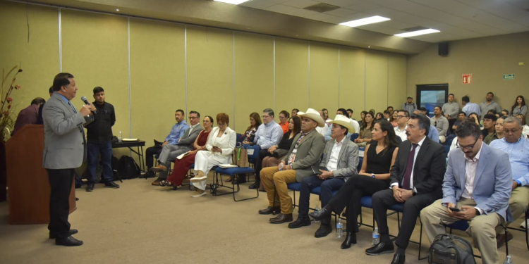JAVIER LAMARQUE CLAUSURA CON ÉXITO TALLER Y FORO ‘LA MOVILIDAD COMO FACTOR DE DESARROLLO EN EL MUNICIPIO DE CAJEME’